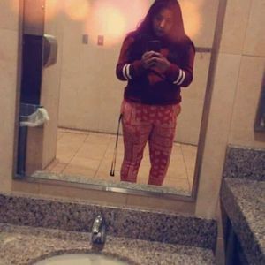 Meet your Posher, Selena